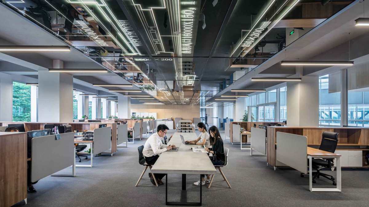 Implementing an ecofriendly environment at your office will cost you  nothing more than orderliness and a sense of responsibility for the  world you live&nbsp;in.