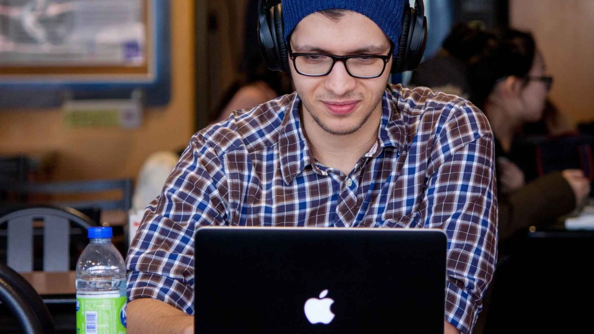 Try to Ignore Them This may seem like the last thing you would want to  do, but avoiding works a lot&nbsp;times